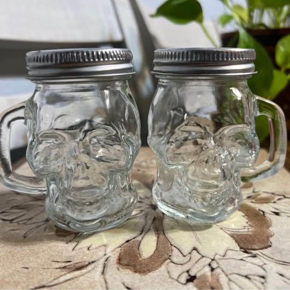 Skull Salt And Pepper Glass Shakers